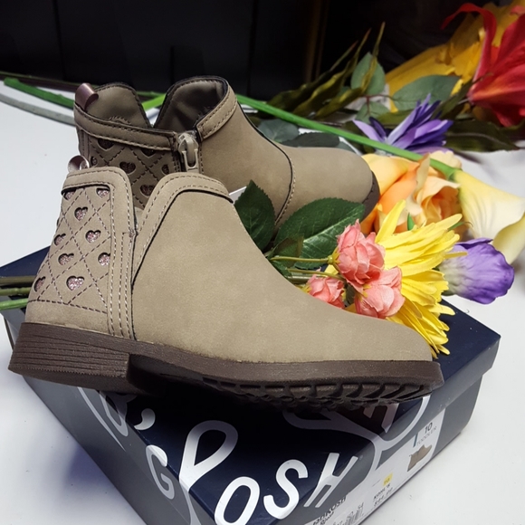 OshKosh B'gosh Other - NIB Toddler Oshkosh girls boot tan size 10T